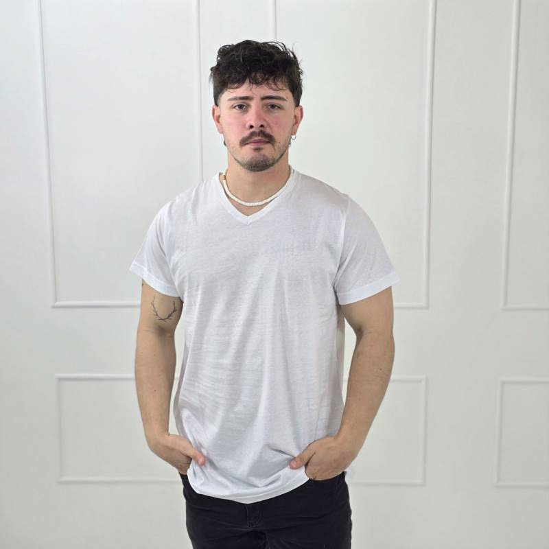 Remera Escote V Muscle